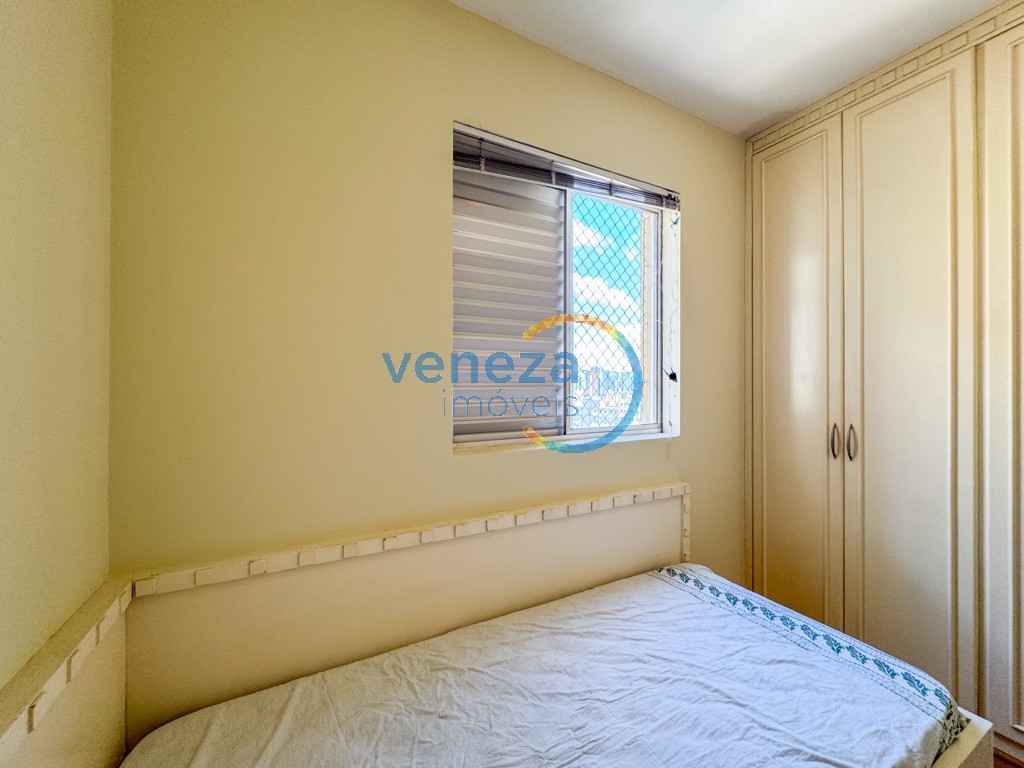 Apartamento à venda no bairro Centro de Londrina com 81.06m<sup>2</sup> útil, 3 quartos, 1 vaga de garagem