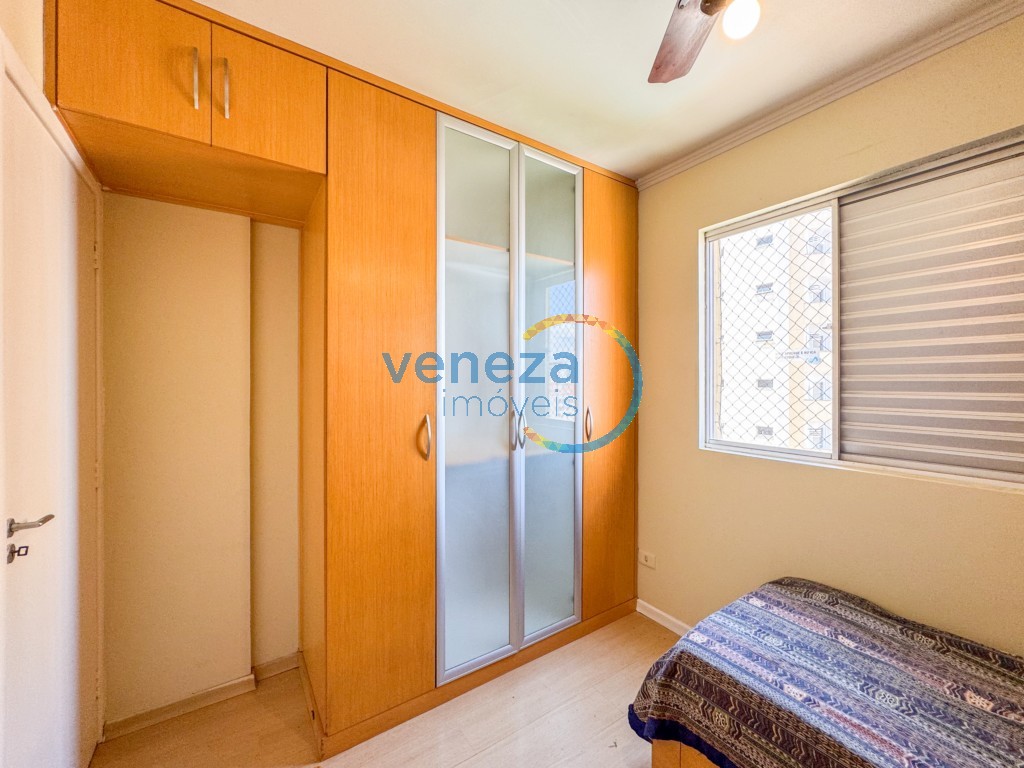 Apartamento à venda no bairro Centro de Londrina com 81.06m<sup>2</sup> útil, 3 quartos, 1 vaga de garagem