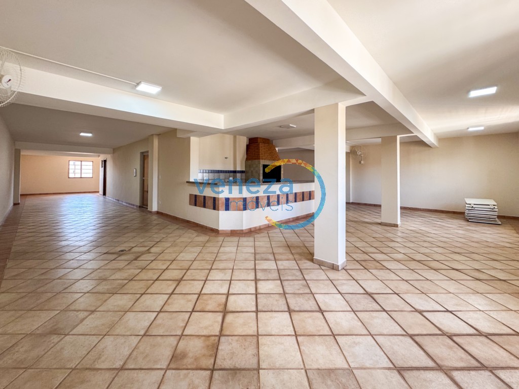 Apartamento à venda no bairro Centro de Londrina com 81.06m<sup>2</sup> útil, 3 quartos, 1 vaga de garagem