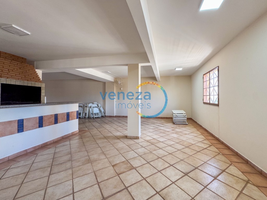 Apartamento à venda no bairro Centro de Londrina com 81.06m<sup>2</sup> útil, 3 quartos, 1 vaga de garagem