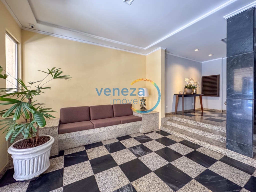 Apartamento à venda no bairro Centro de Londrina com 81.06m<sup>2</sup> útil, 3 quartos, 1 vaga de garagem