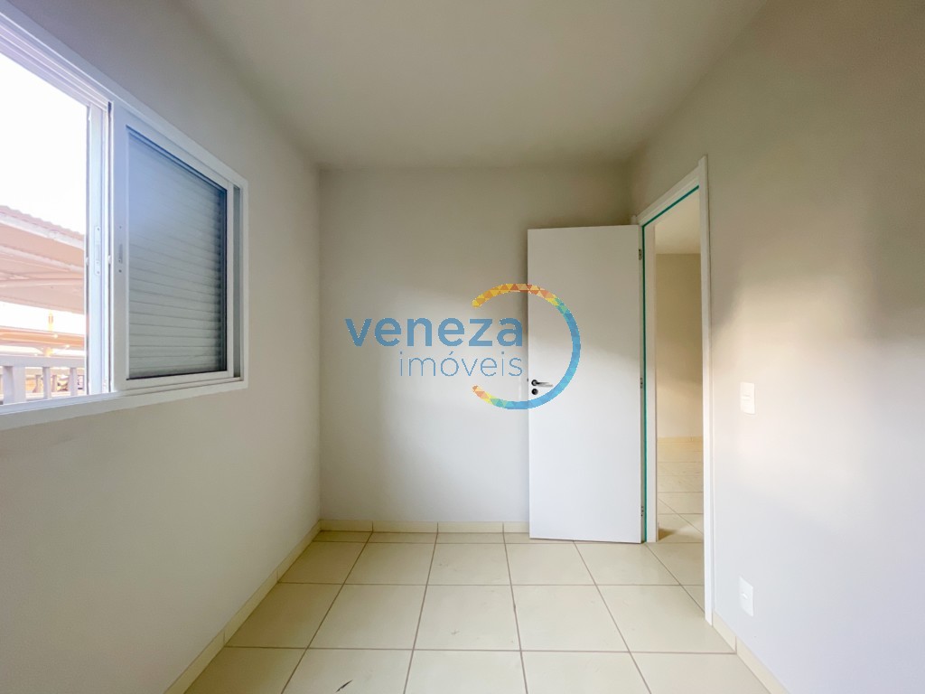 Apartamento à venda no bairro Gleba Esperanca de Londrina com 44m<sup>2</sup> útil, 2 quartos, 1 vaga de garagem