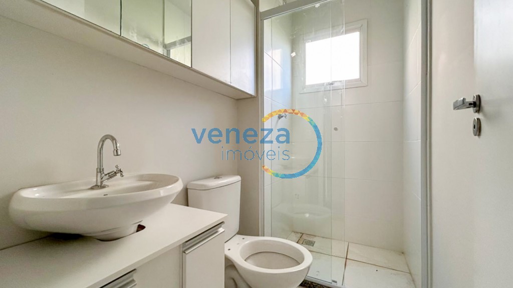 Apartamento à venda no bairro Gleba Esperanca de Londrina com 44m<sup>2</sup> útil, 2 quartos, 1 vaga de garagem