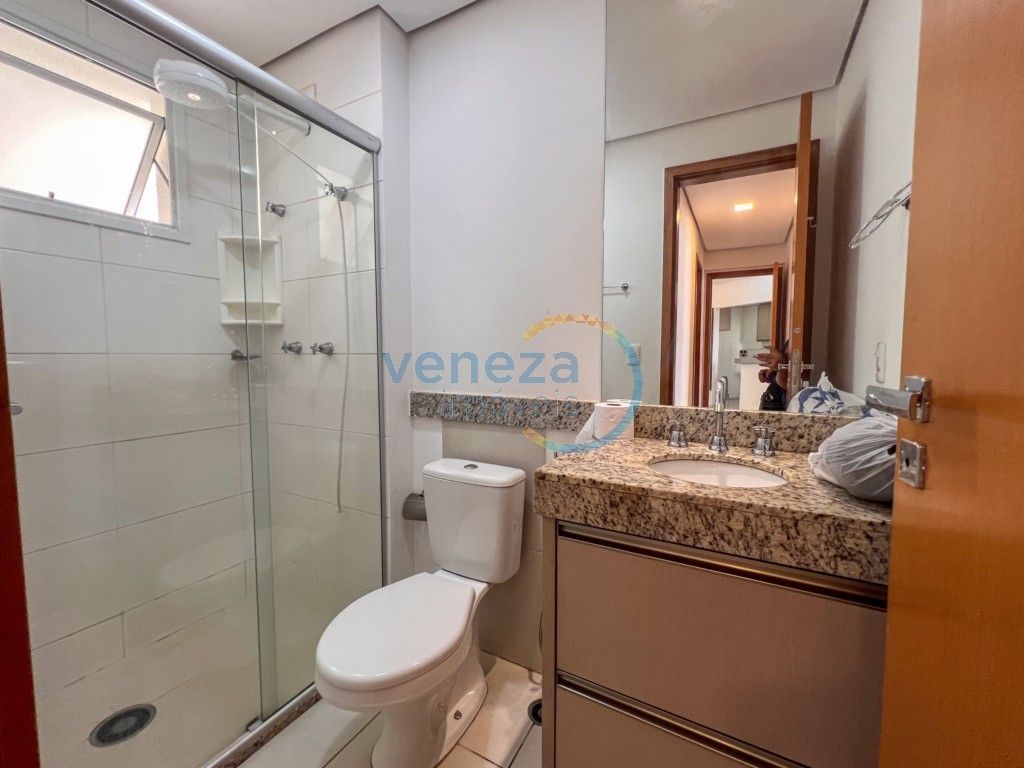 Apartamento para locação no bairro Gleba Palhano de Londrina com 79m<sup>2</sup> útil, 2 quartos, 2 vagas de garagem