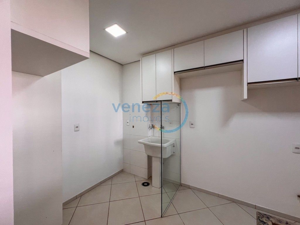 Apartamento para locação no bairro Gleba Palhano de Londrina com 79m<sup>2</sup> útil, 2 quartos, 2 vagas de garagem
