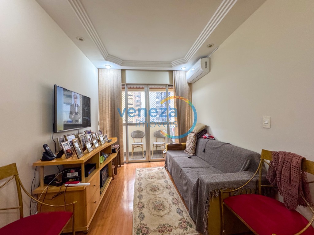 Apartamento à venda no bairro Centro de Londrina com 76.81m<sup>2</sup> útil, 3 quartos, 1 vaga de garagem