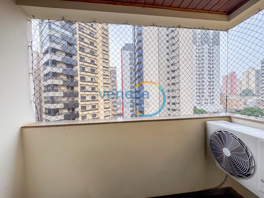 Apartamento à venda no bairro Centro de Londrina com 76.81m<sup>2</sup> útil, 3 quartos, 1 vaga de garagem
