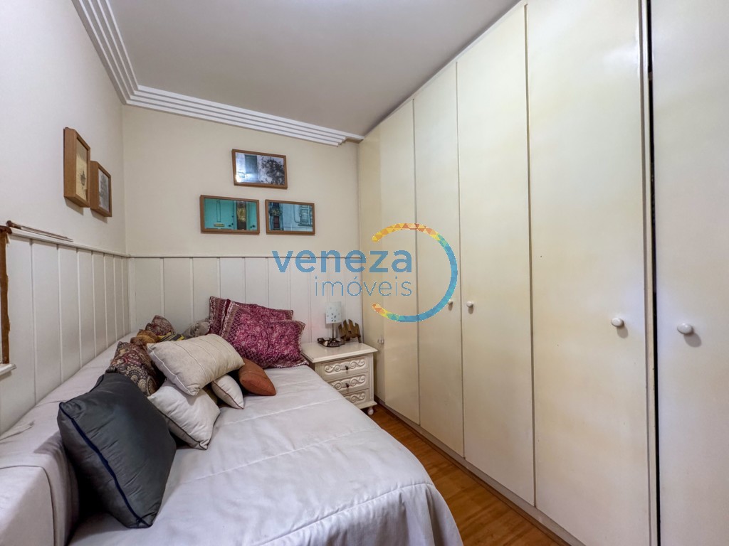 Apartamento à venda no bairro Centro de Londrina com 76.81m<sup>2</sup> útil, 3 quartos, 1 vaga de garagem