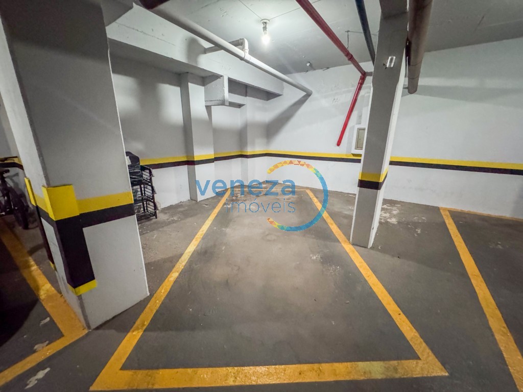 Apartamento à venda no bairro Centro de Londrina com 76.81m<sup>2</sup> útil, 3 quartos, 1 vaga de garagem