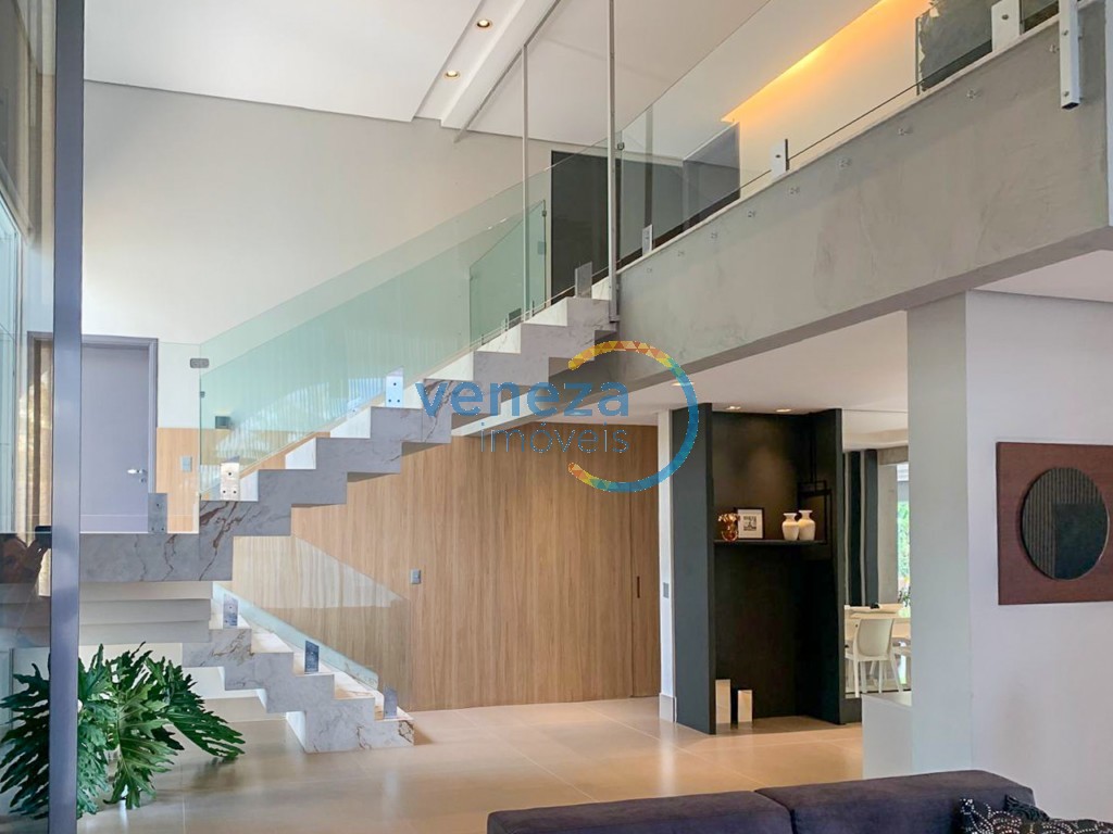 Casa Residencial à venda no bairro Gleba Palhano de Londrina com 485m<sup>2</sup> útil, 2 quartos, 2 vagas de garagem