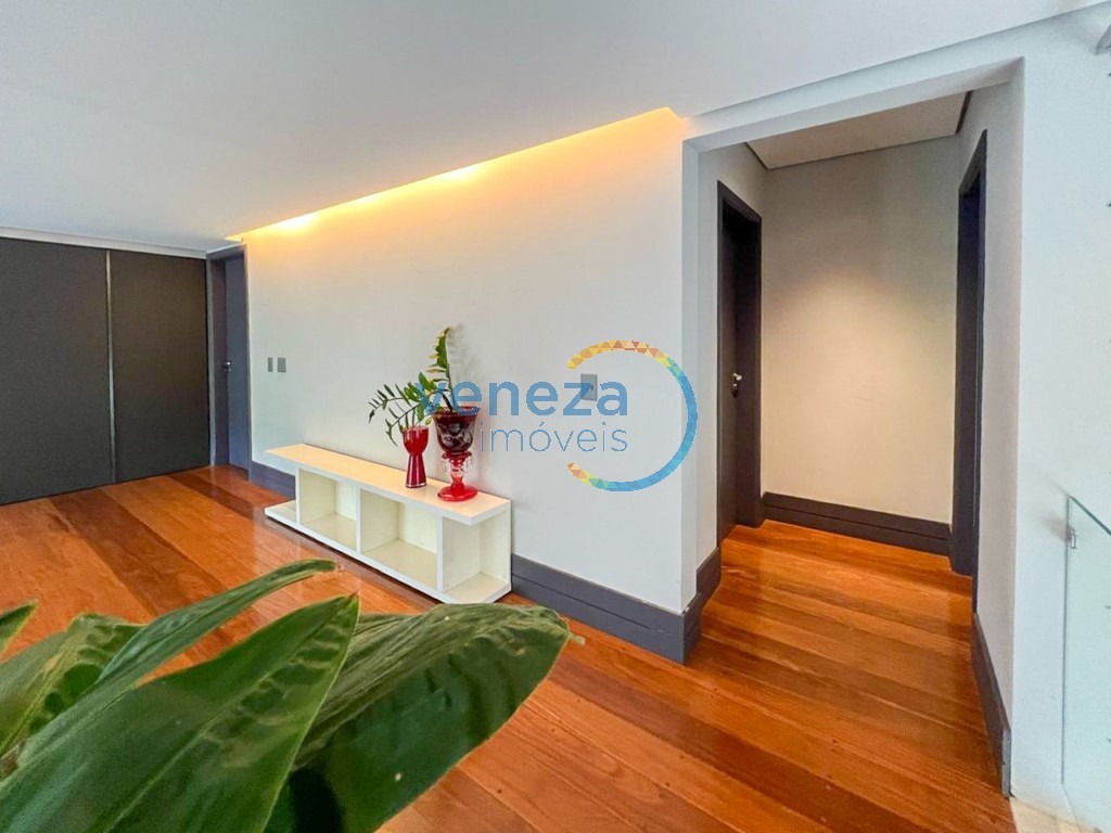 Casa Residencial à venda no bairro Gleba Palhano de Londrina com 485m<sup>2</sup> útil, 2 quartos, 2 vagas de garagem