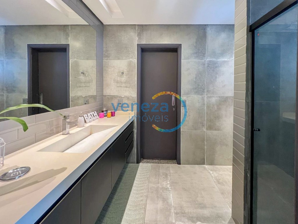 Casa Residencial à venda no bairro Gleba Palhano de Londrina com 485m<sup>2</sup> útil, 2 quartos, 2 vagas de garagem