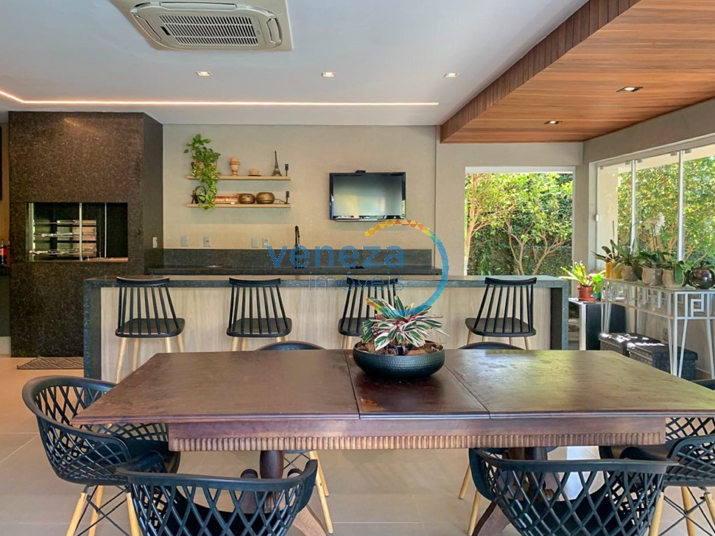 Casa Residencial à venda no bairro Gleba Palhano de Londrina com 485m<sup>2</sup> útil, 2 quartos, 2 vagas de garagem