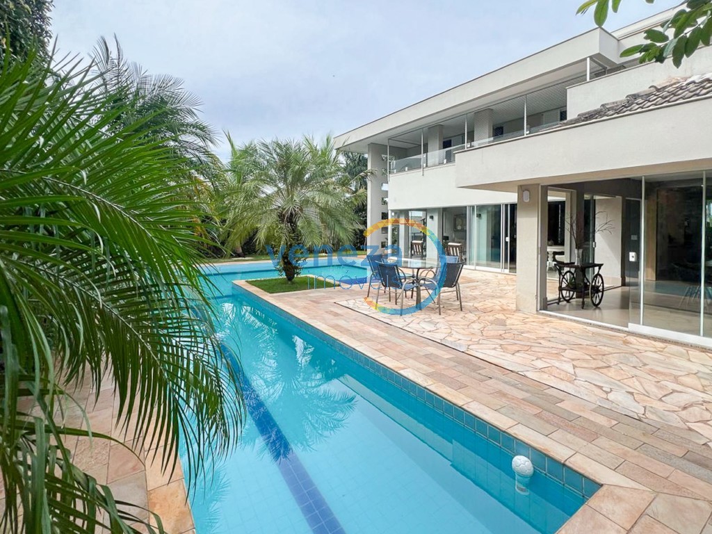 Casa Residencial à venda no bairro Gleba Palhano de Londrina com 485m<sup>2</sup> útil, 2 quartos, 2 vagas de garagem