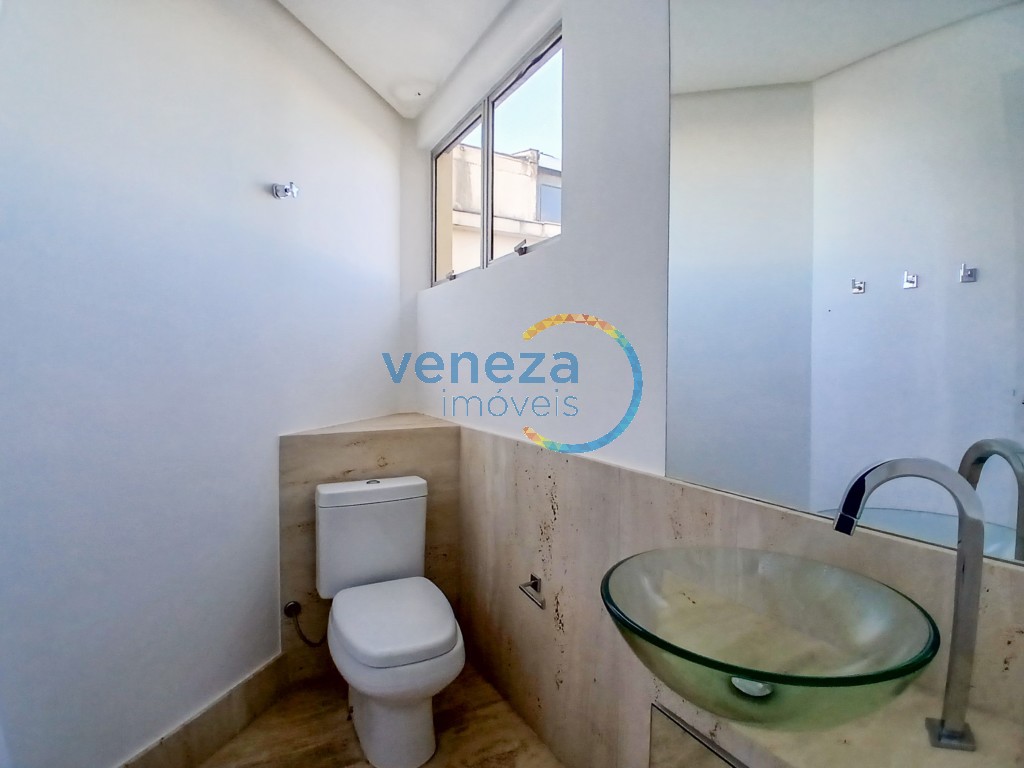 Apartamento à venda no bairro Centro de Londrina com 318.57m<sup>2</sup> útil, 4 quartos, 3 vagas de garagem