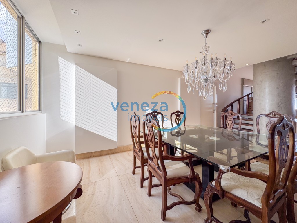 Apartamento à venda no bairro Centro de Londrina com 318.57m<sup>2</sup> útil, 4 quartos, 3 vagas de garagem