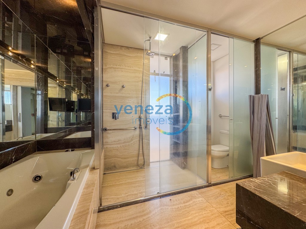 Apartamento à venda no bairro Centro de Londrina com 318.57m<sup>2</sup> útil, 4 quartos, 3 vagas de garagem