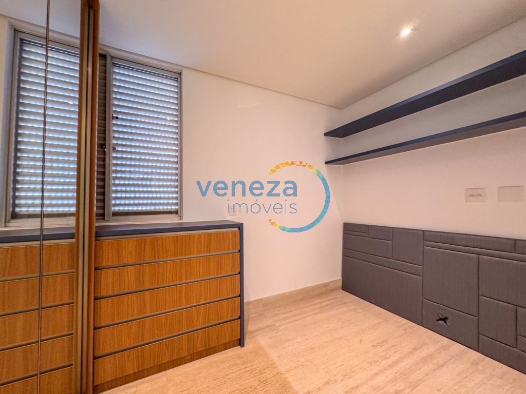 Apartamento à venda no bairro Centro de Londrina com 318.57m<sup>2</sup> útil, 4 quartos, 3 vagas de garagem