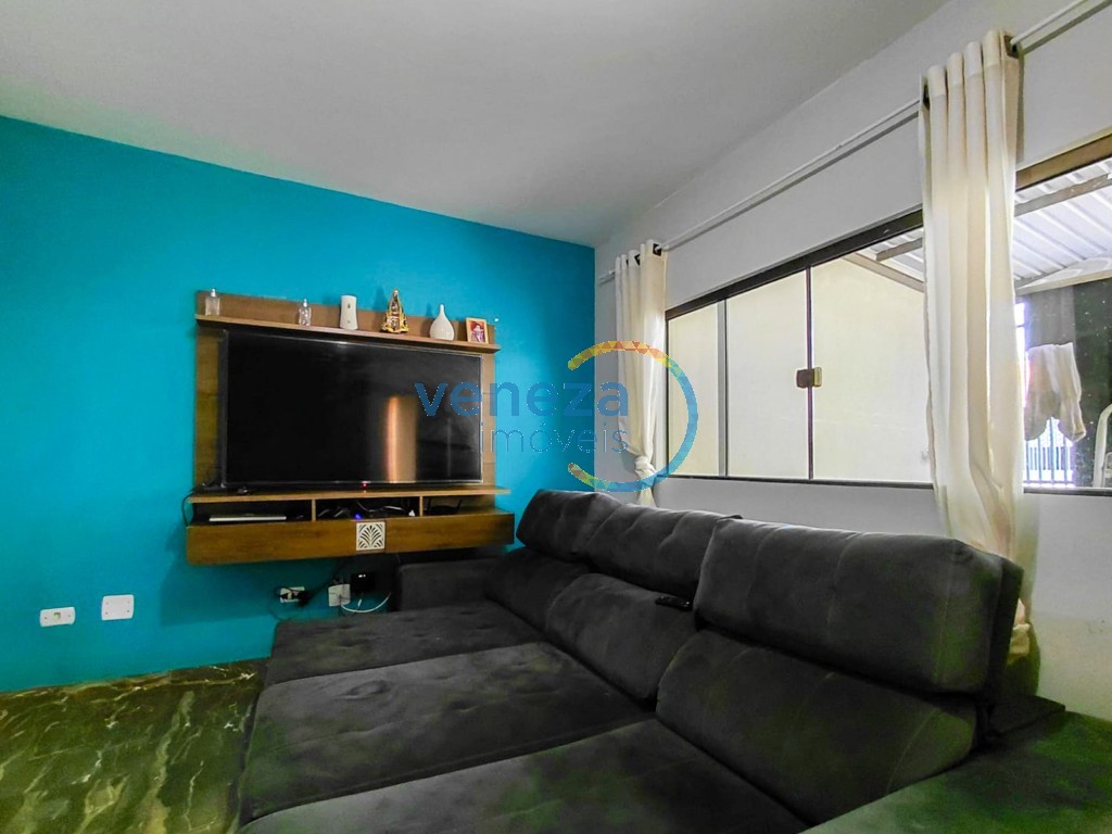 Casa Residencial à venda no bairro Universidade de Londrina com 57.64m<sup>2</sup> útil, 2 quartos, 1 vaga de garagem