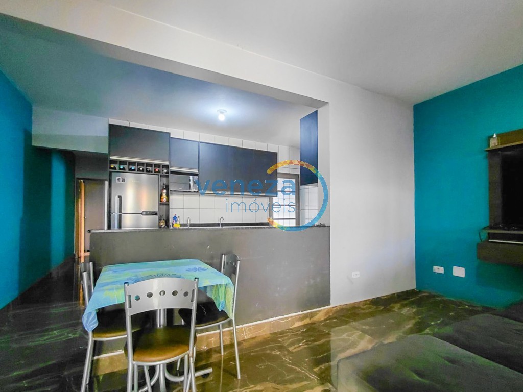 Casa Residencial à venda no bairro Universidade de Londrina com 57.64m<sup>2</sup> útil, 2 quartos, 1 vaga de garagem