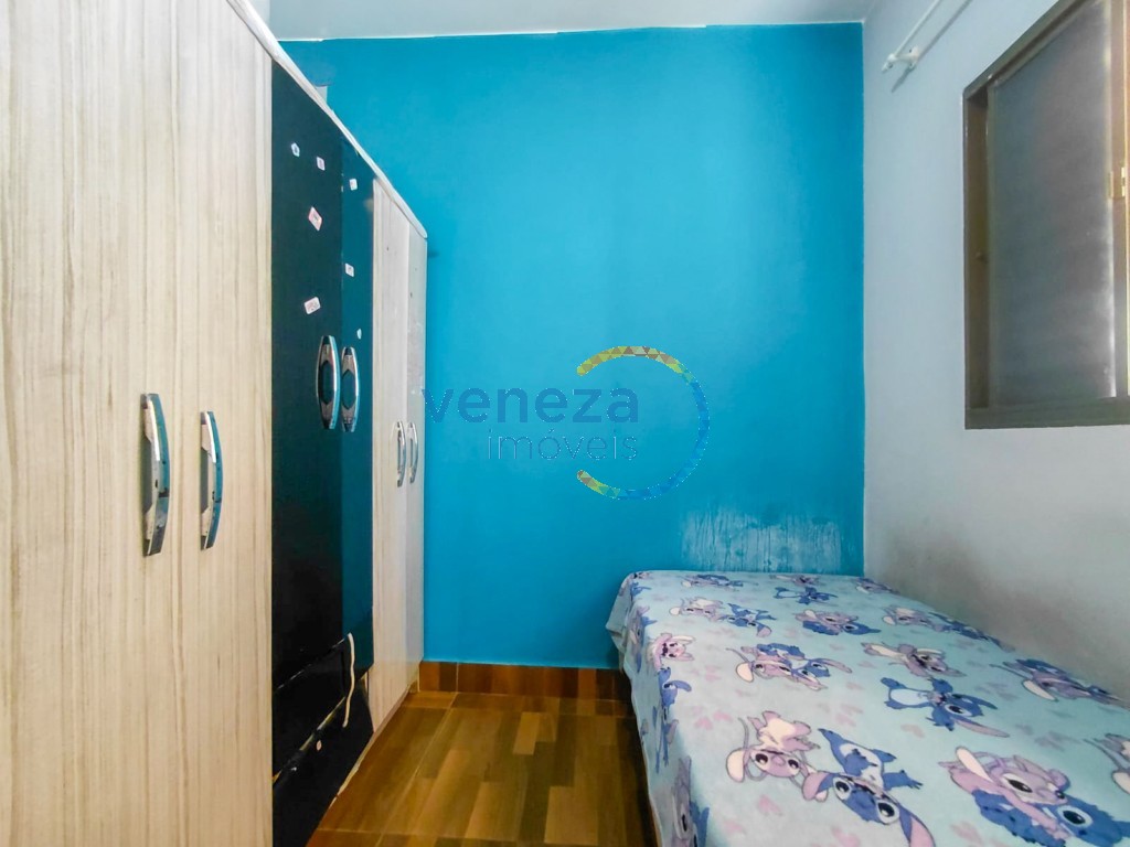 Casa Residencial à venda no bairro Universidade de Londrina com 57.64m<sup>2</sup> útil, 2 quartos, 1 vaga de garagem