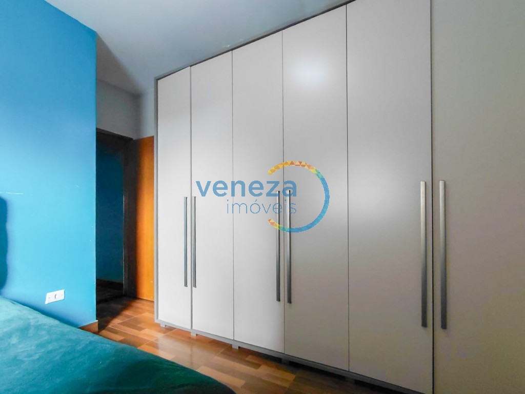 Casa Residencial à venda no bairro Universidade de Londrina com 57.64m<sup>2</sup> útil, 2 quartos, 1 vaga de garagem