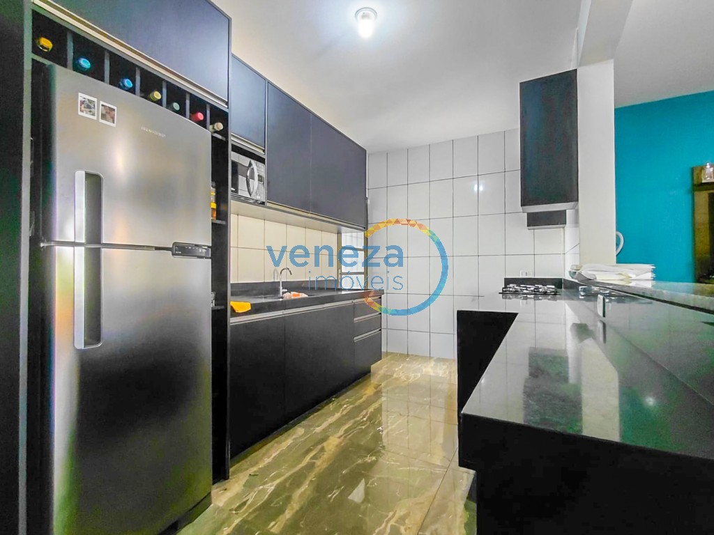 Casa Residencial à venda no bairro Universidade de Londrina com 57.64m<sup>2</sup> útil, 2 quartos, 1 vaga de garagem