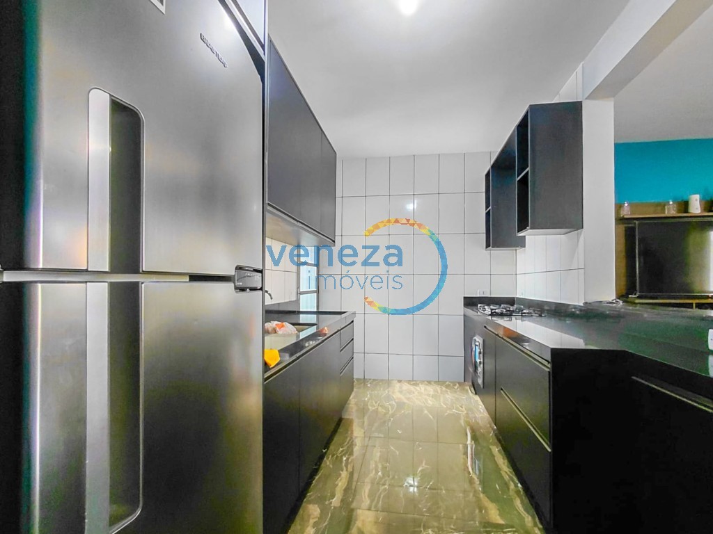 Casa Residencial à venda no bairro Universidade de Londrina com 57.64m<sup>2</sup> útil, 2 quartos, 1 vaga de garagem