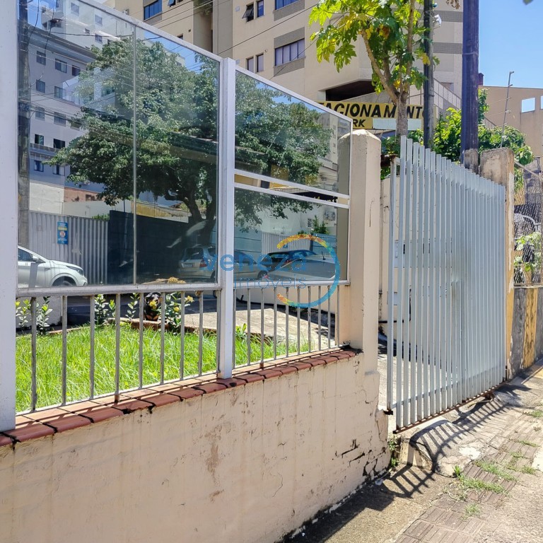 Terreno para venda no Brasil em Londrina com 492,37m² por R$ 950.000,00