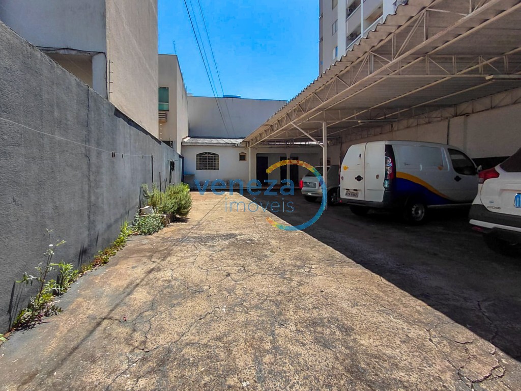 Terreno para venda no Aurora em Londrina com 237,75m² por R$ 1.200.000,00