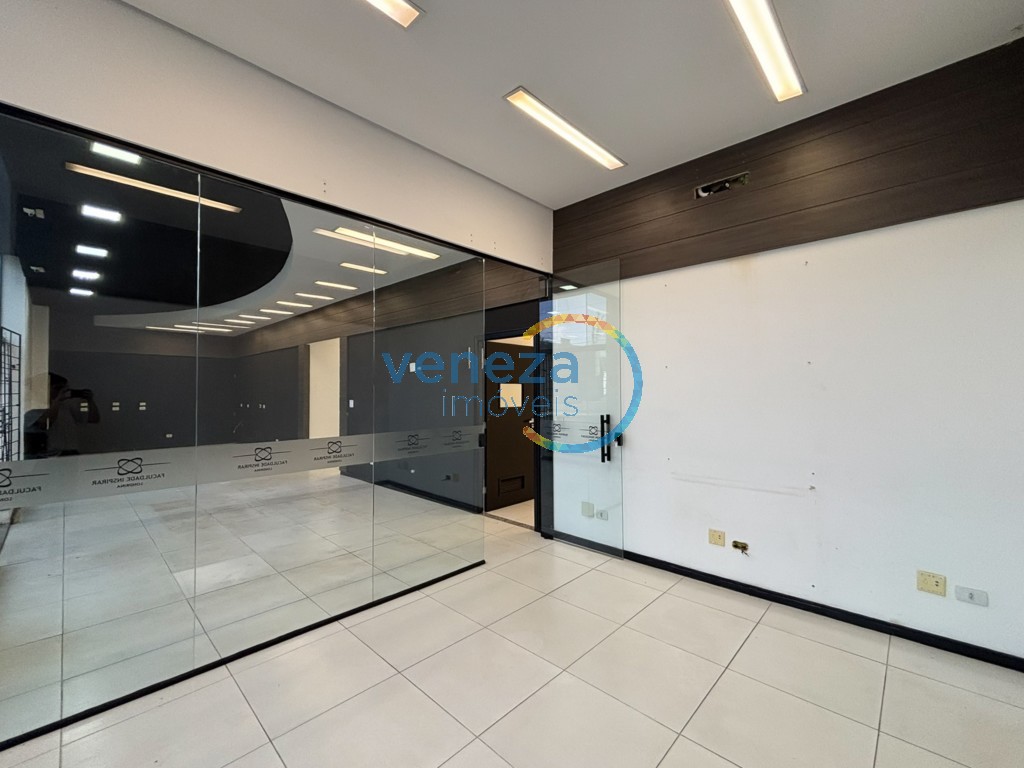 Salão-loja para locação no bairro Centro de Londrina - Foto 8