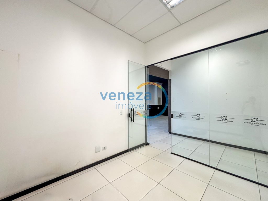 Salão-loja para locação no bairro Centro de Londrina - Foto 10