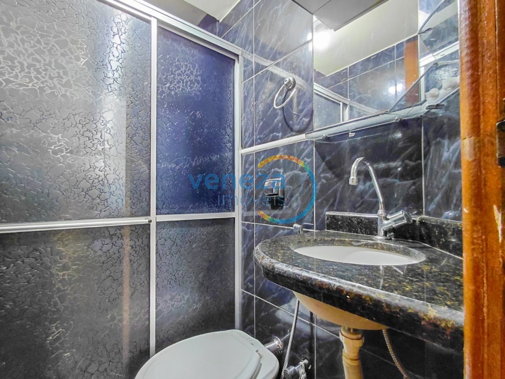 Apartamento à venda no bairro Jamaica de Londrina com 70.07m<sup>2</sup> útil, 3 quartos, 1 vaga de garagem