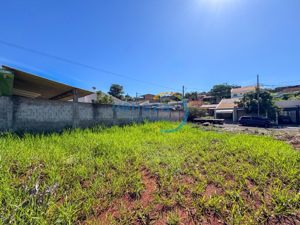 Terreno à venda no bairro Parque Leblon de Londrina com 266.82m<sup>2</sup> total