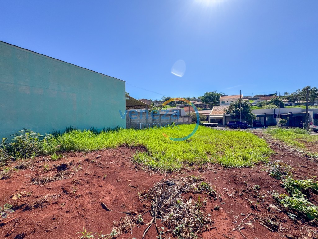 Terreno à venda no bairro Parque Leblon de Londrina com 266.82m<sup>2</sup> total