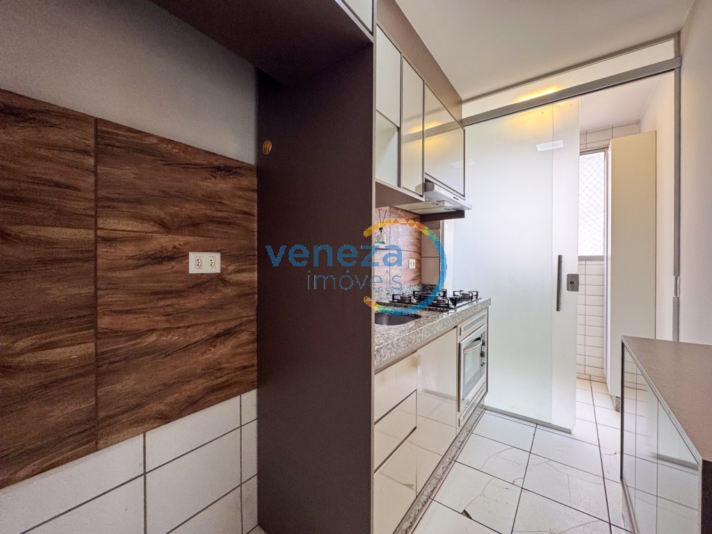 Apartamento à venda no bairro Gleba Palhano de Londrina com 46.65m<sup>2</sup> útil, 2 quartos, 1 vaga de garagem