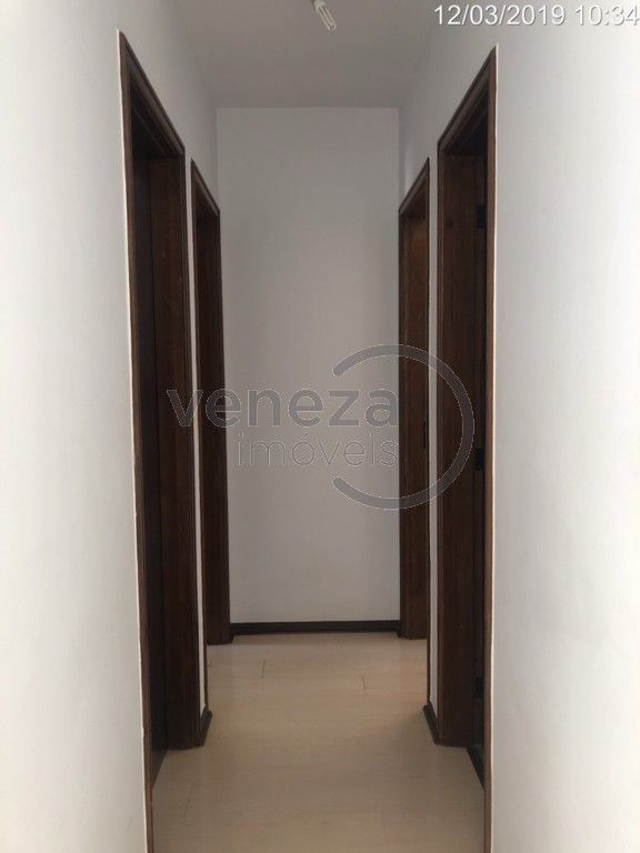 Apartamento à venda no bairro Campo Belo de Londrina com 61.2m<sup>2</sup> útil, 3 quartos, 1 vaga de garagem