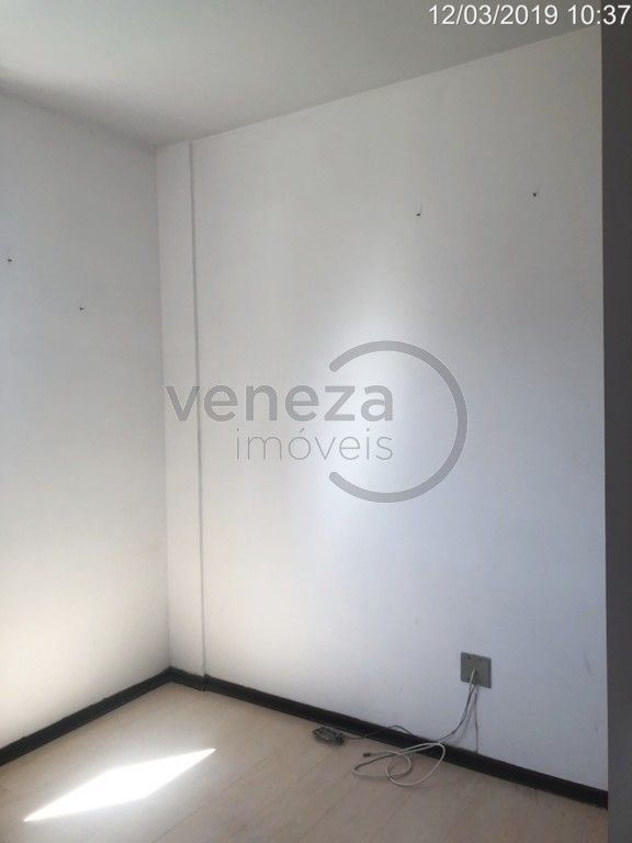 Apartamento à venda no bairro Campo Belo de Londrina com 61.2m<sup>2</sup> útil, 3 quartos, 1 vaga de garagem