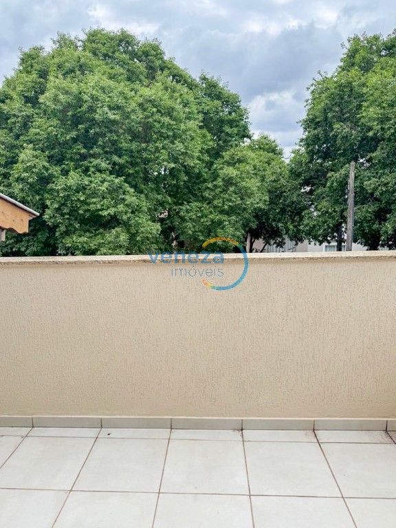 Casa Residencial para locação no bairro Aragarca de Londrina com 205m<sup>2</sup> útil, 4 quartos, 4 vagas de garagem