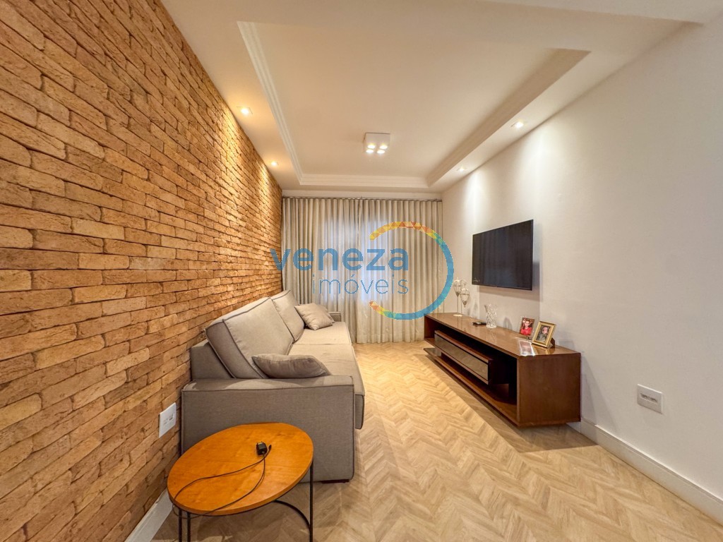 Casa Residencial à venda no bairro Higienopolis de Londrina com 150.96m<sup>2</sup> útil, 3 quartos, 2 vagas de garagem