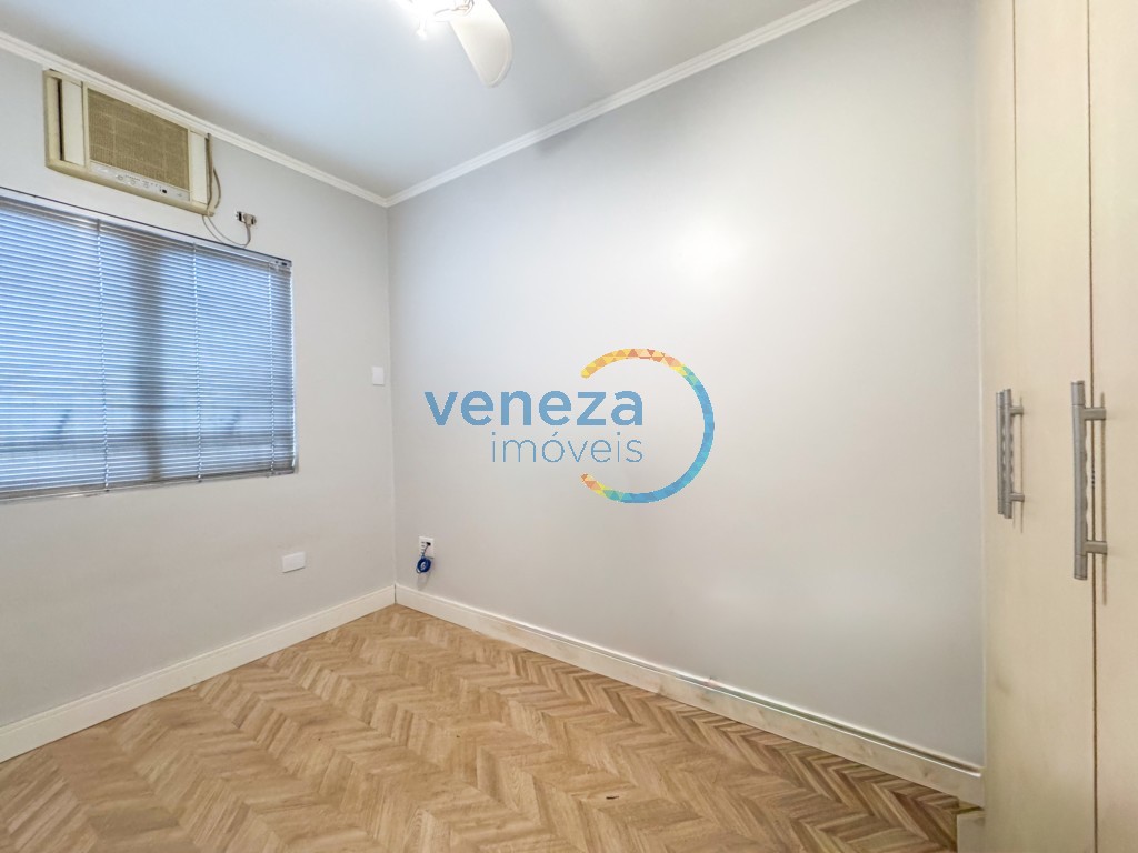 Casa Residencial à venda no bairro Higienopolis de Londrina com 150.96m<sup>2</sup> útil, 3 quartos, 2 vagas de garagem