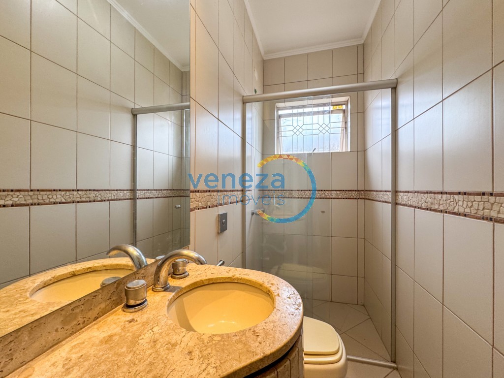 Casa Residencial à venda no bairro Higienopolis de Londrina com 150.96m<sup>2</sup> útil, 3 quartos, 2 vagas de garagem