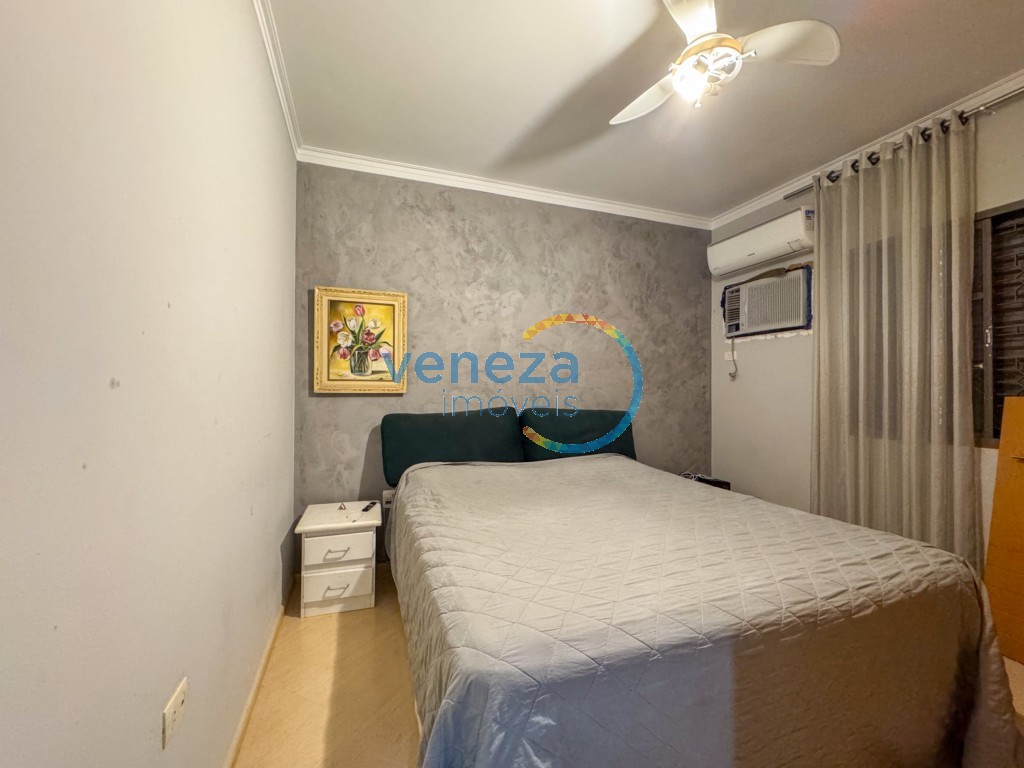 Casa Residencial à venda no bairro Higienopolis de Londrina com 150.96m<sup>2</sup> útil, 3 quartos, 2 vagas de garagem