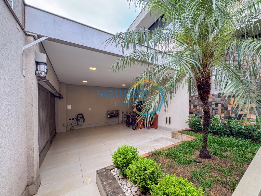 Casa Residencial à venda no bairro Higienopolis de Londrina com 150.96m<sup>2</sup> útil, 3 quartos, 2 vagas de garagem
