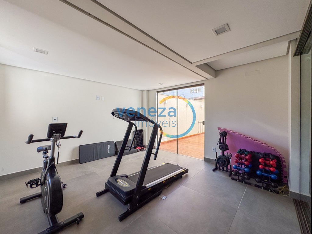 Apartamento à venda no bairro Higienopolis de Londrina com 61.72m<sup>2</sup> útil, 2 quartos, 1 vaga de garagem