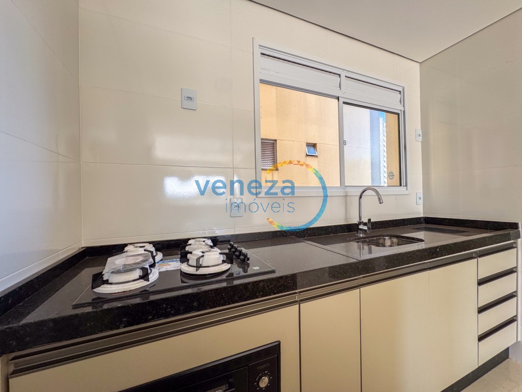 Apartamento à venda no bairro Higienopolis de Londrina com 61.78m<sup>2</sup> útil, 3 quartos, 1 vaga de garagem