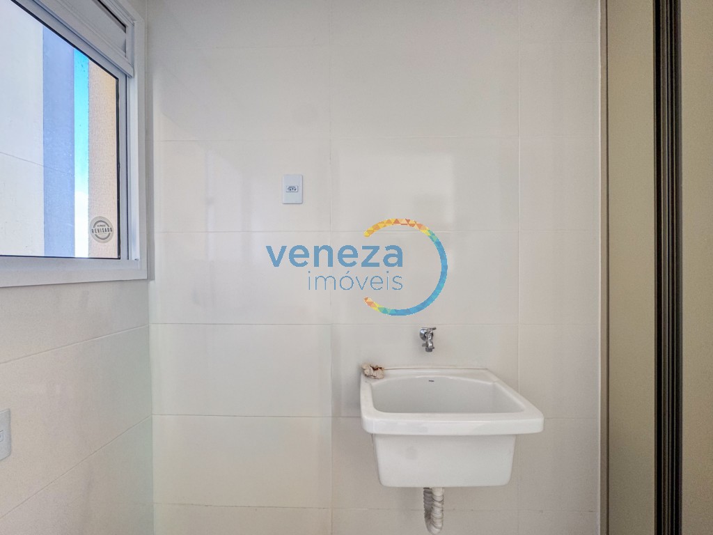 Apartamento à venda no bairro Higienopolis de Londrina com 61.78m<sup>2</sup> útil, 3 quartos, 1 vaga de garagem