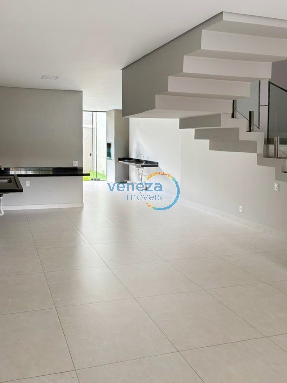 Casa Residencial para venda no Leonor em Londrina com 160m² por R$ 595.000,00