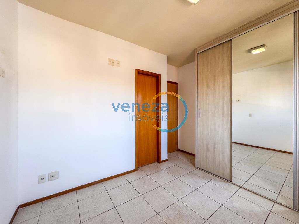 Apartamento para locação no bairro Centro de Londrina com 73m<sup>2</sup> útil, 3 quartos, 2 vagas de garagem