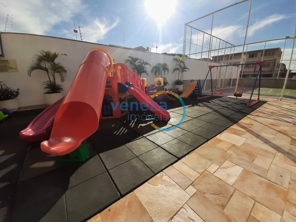 Apartamento para locação no bairro Centro de Londrina com 73m<sup>2</sup> útil, 3 quartos, 2 vagas de garagem